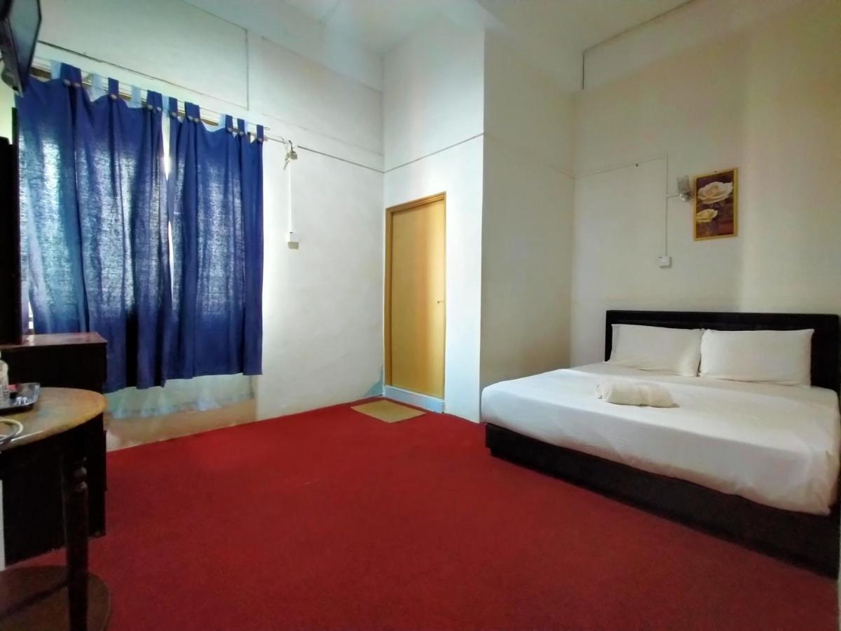 Spot On 89994 Rz Gold Hotel Kuala Kerai Eksteriør billede